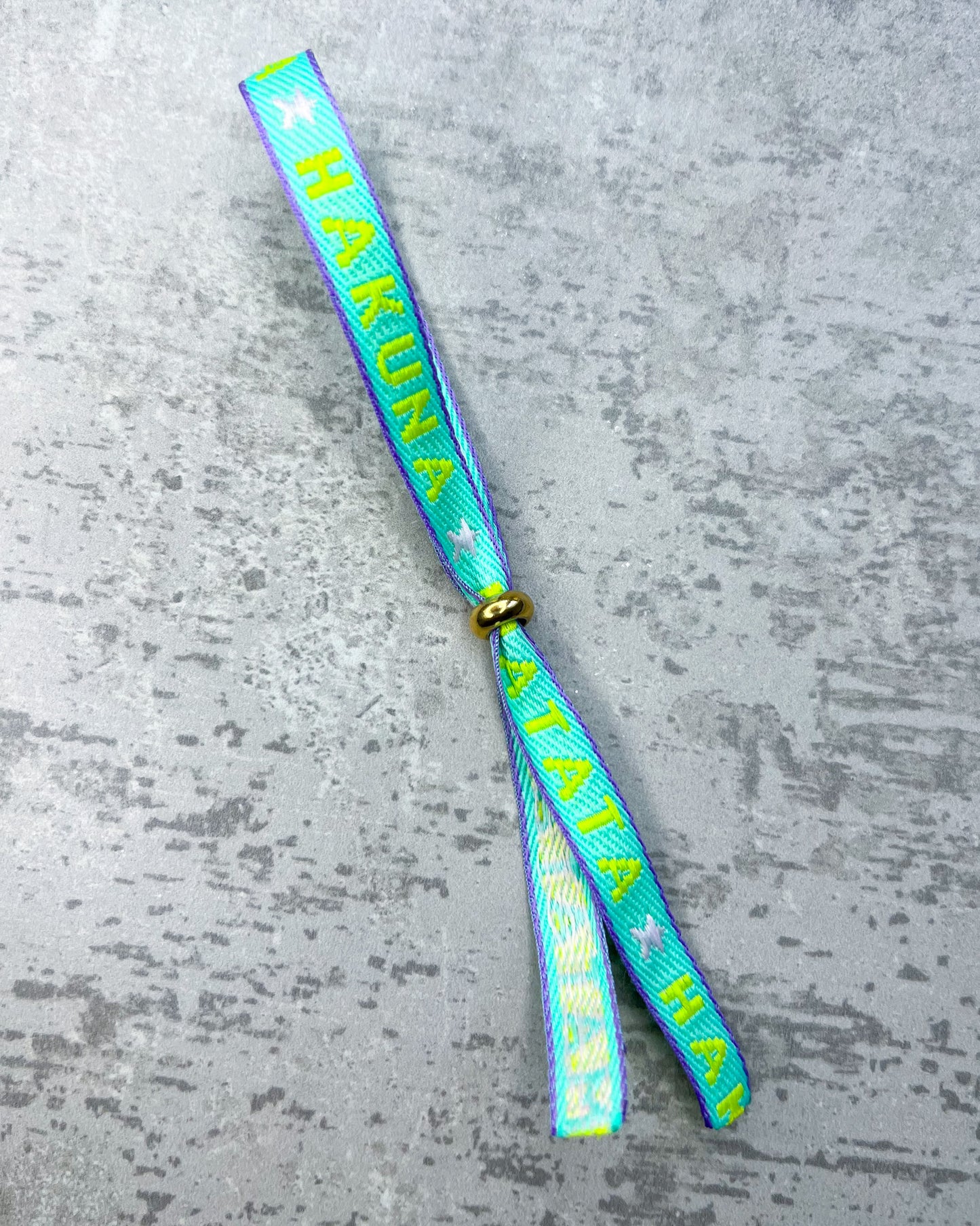 Schmuck-Textarmband "Hakuna Matata“