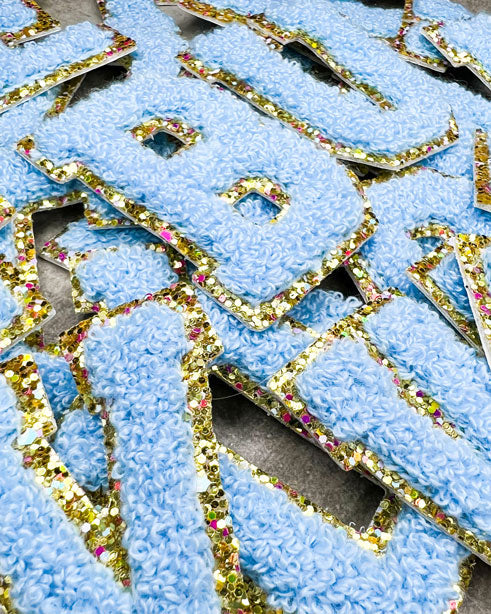 Glitzer-Buchstaben Aufnäher – hellblau