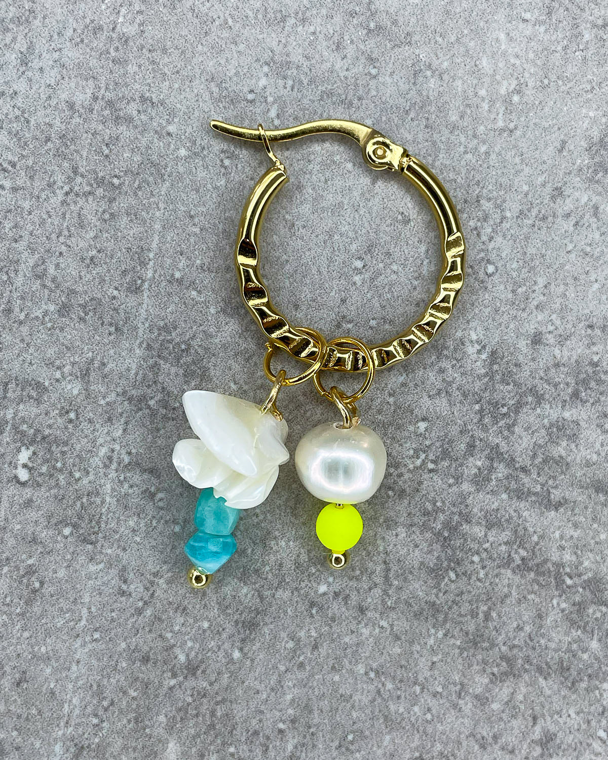 Earring 15mm "Neon Pearl" - 1 piece