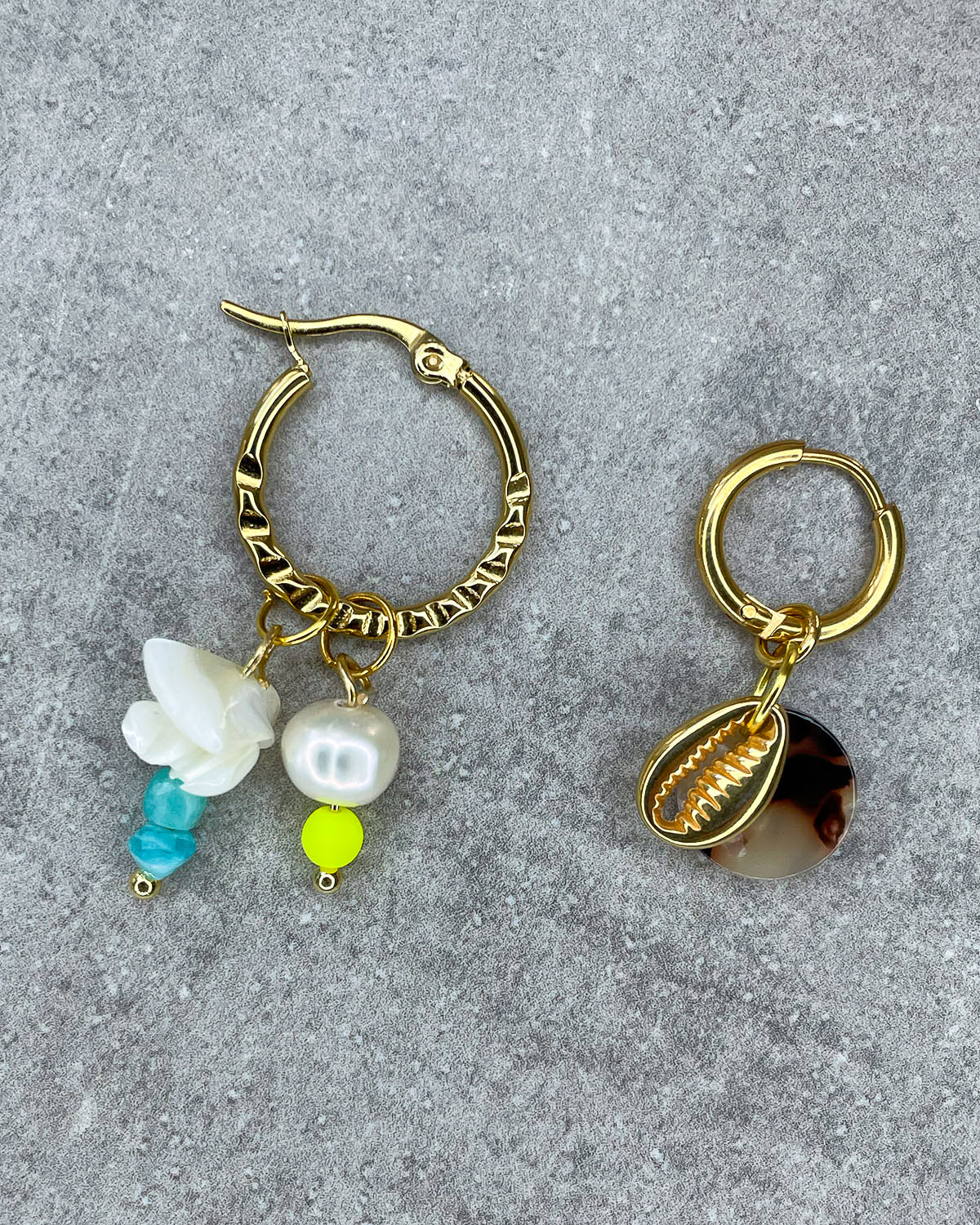 Earring 15mm "Neon Pearl" - 1 piece