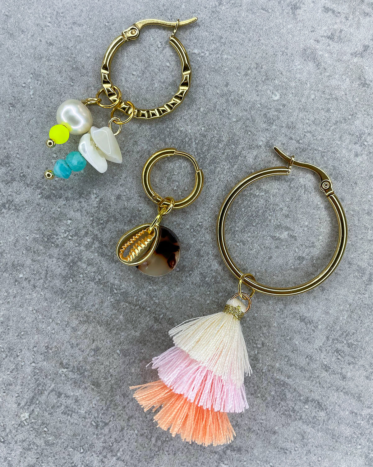 Earring 15mm "Neon Pearl" - 1 piece