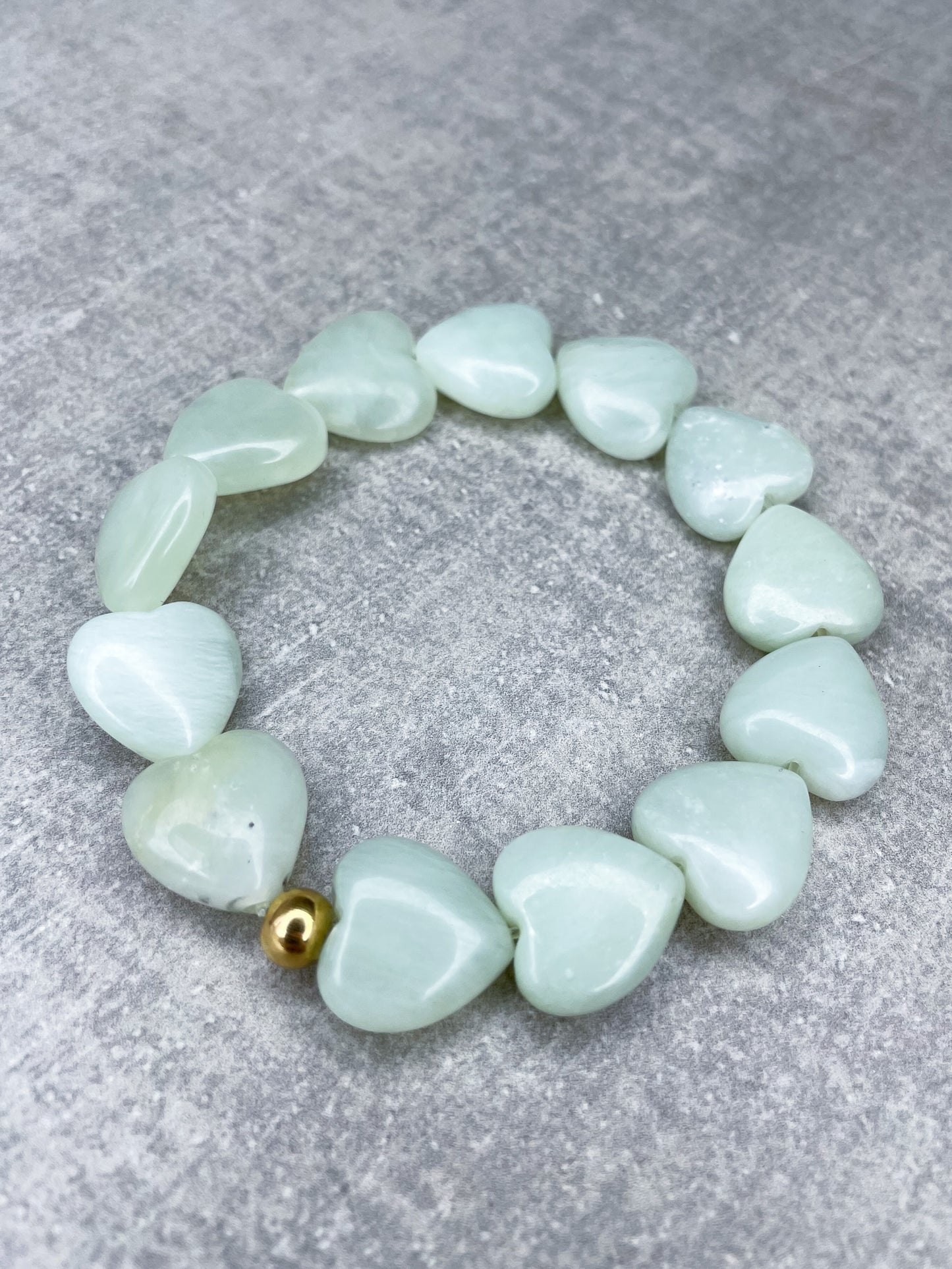 Heilstein-Armband, "Jade Herzen”