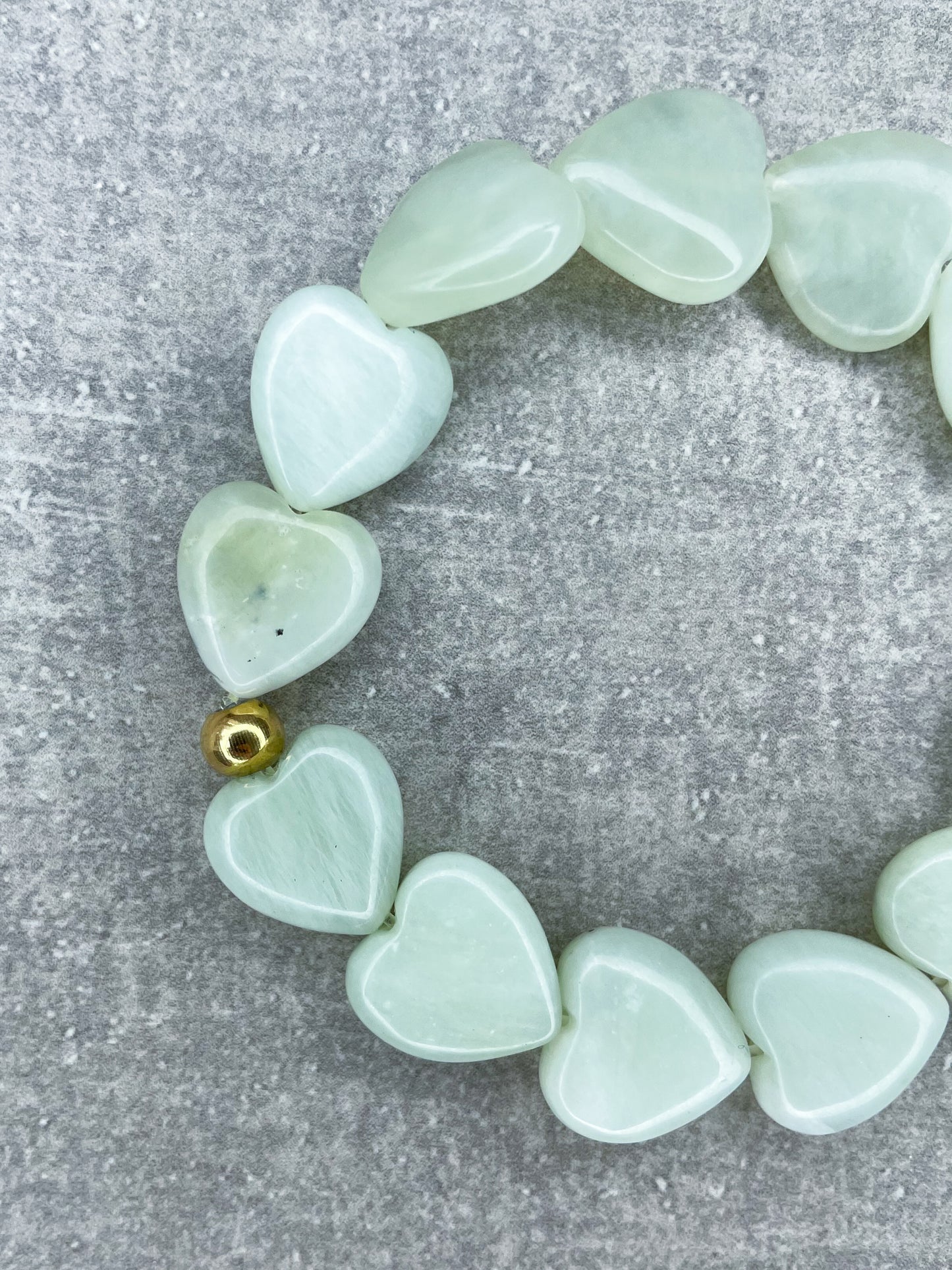 Heilstein-Armband, "Jade Herzen”