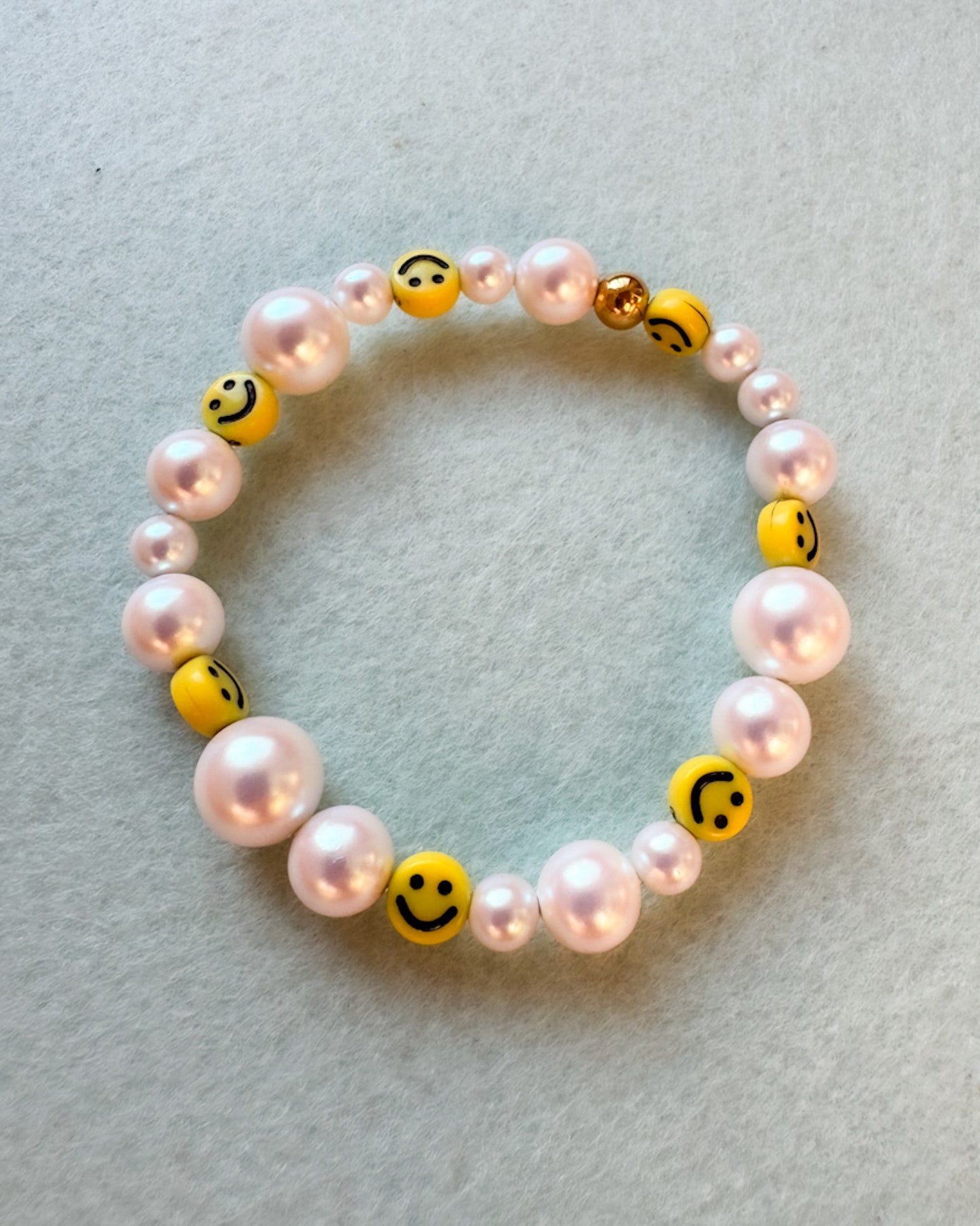 Süsswasserperlen-Armband, "Pearls & Smiles“
