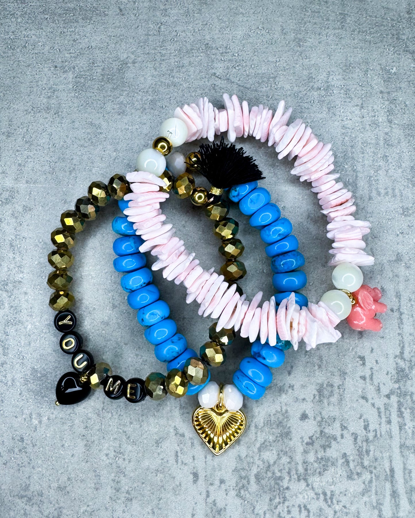 Buchstaben-Armband „Gold & Onyx“ personalisiert