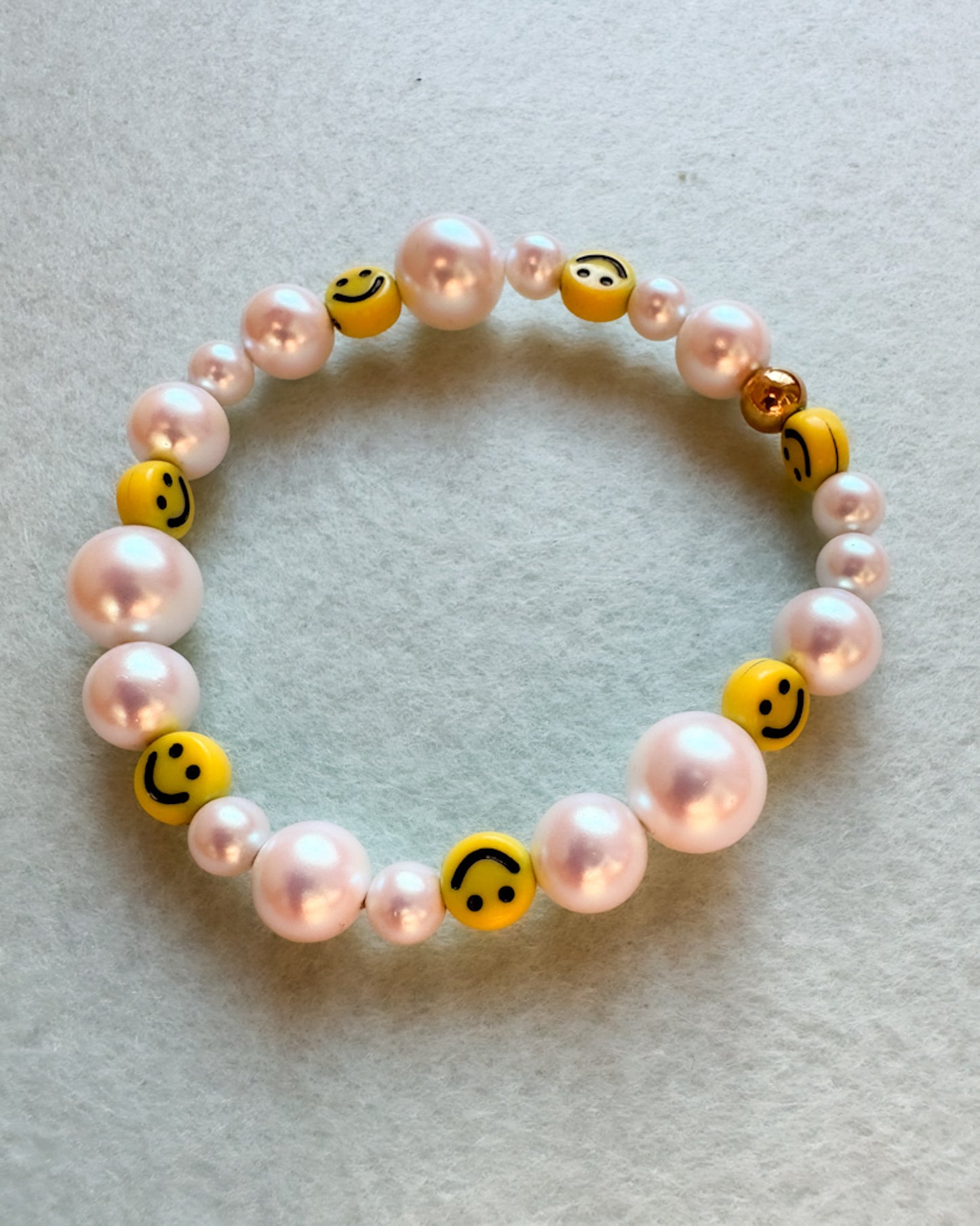 Süsswasserperlen-Armband, "Pearls & Smiles“