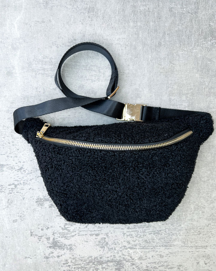 "Teddy" Crossbody Bag schwarz – personalisierbar