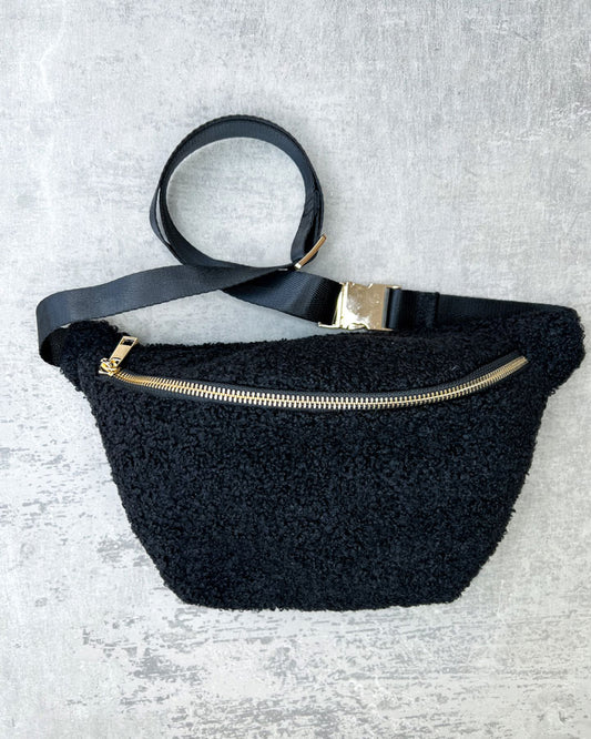 "Teddy" Crossbody Bag schwarz – personalisierbar