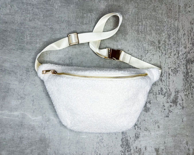 "Teddy" Crossbody Bag weiss – personalisierbar
