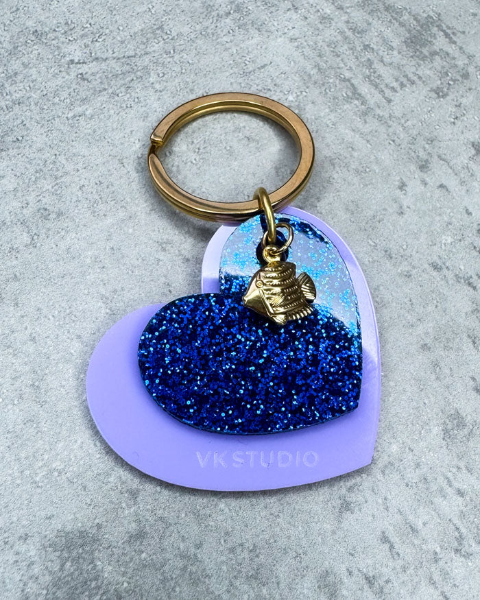 Schlüsselanhänger Herz mit Fisch "Lila und Blau Glitzer"