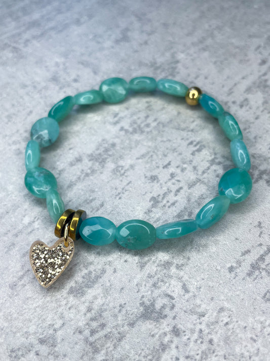 Faceted glass bead bracelet with heart