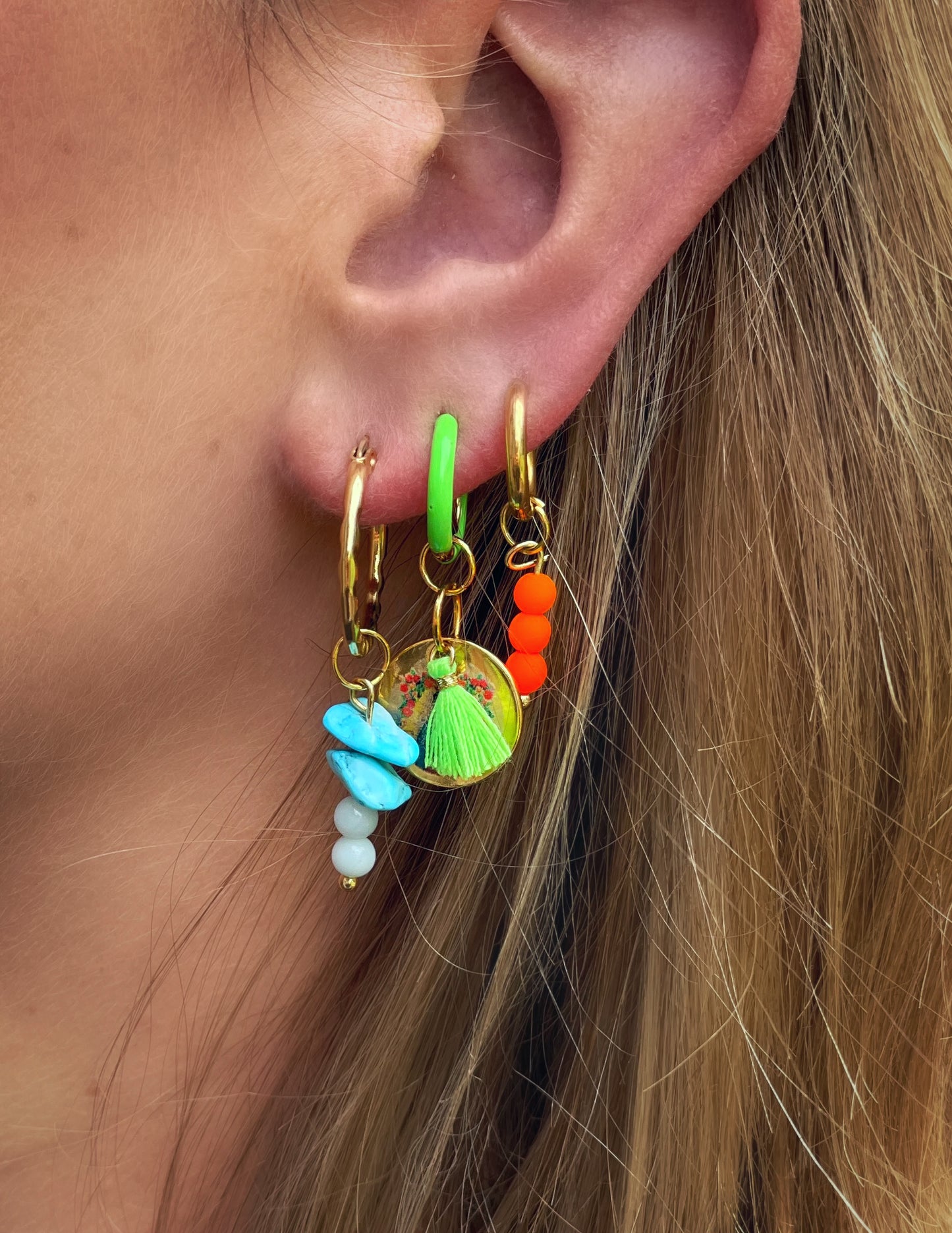 Earring 15mm "Neon Pearl" - 1 piece